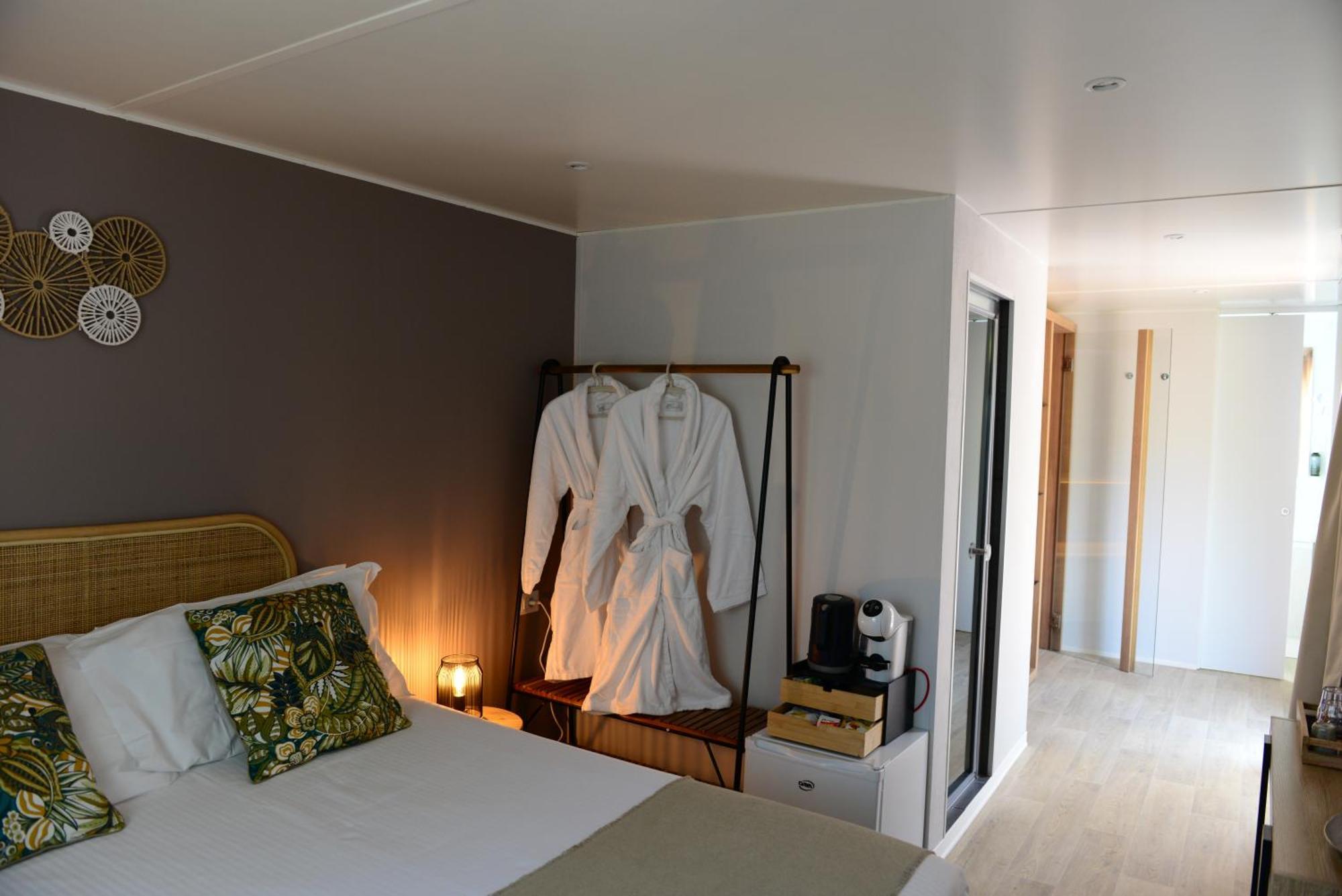 Camping Casa Di Caccia مارينا دي بيبونا المظهر الخارجي الصورة