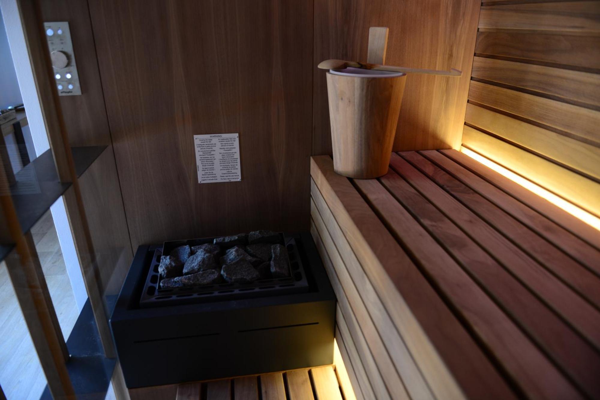 Camping Casa Di Caccia مارينا دي بيبونا المظهر الخارجي الصورة