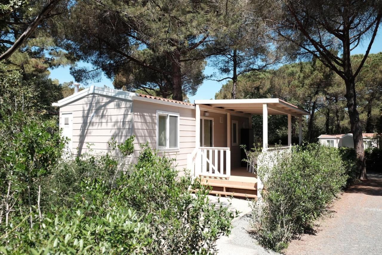 Camping Casa Di Caccia مارينا دي بيبونا المظهر الخارجي الصورة