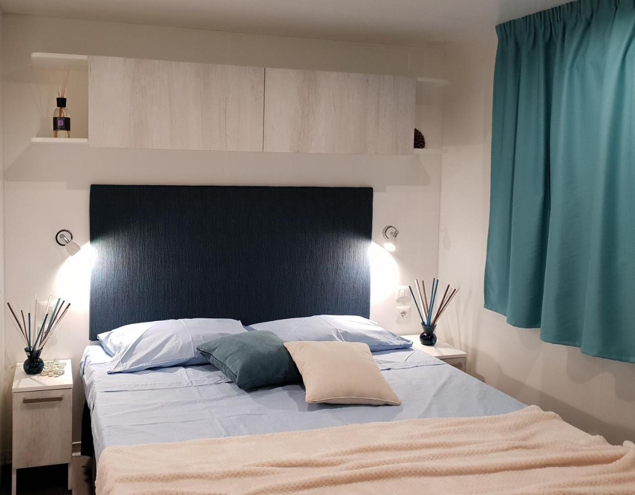 Camping Casa Di Caccia مارينا دي بيبونا المظهر الخارجي الصورة