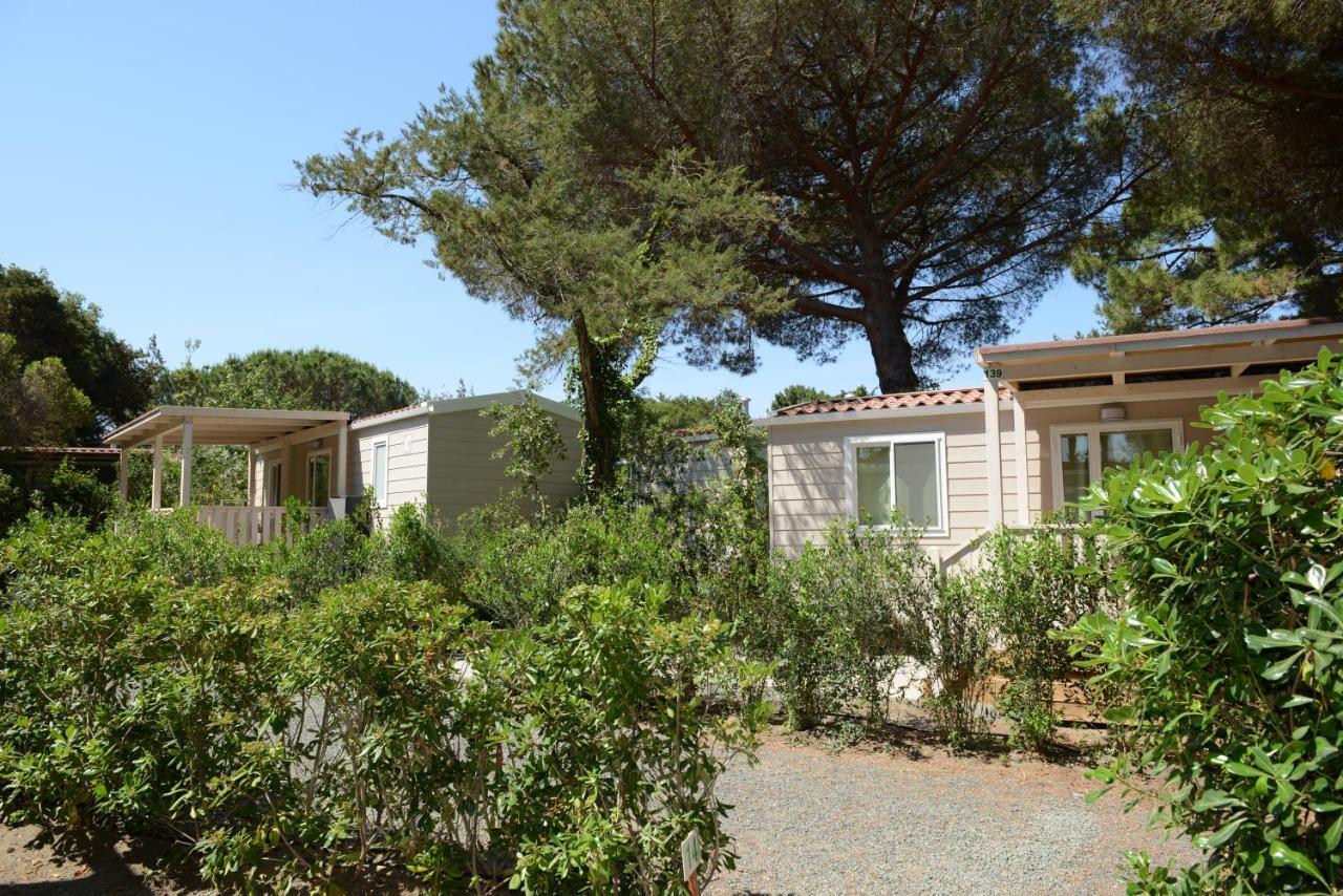 Camping Casa Di Caccia مارينا دي بيبونا المظهر الخارجي الصورة